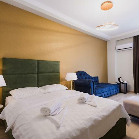 Golden Globe Boutique Hotel Тбилиси Екстериор снимка