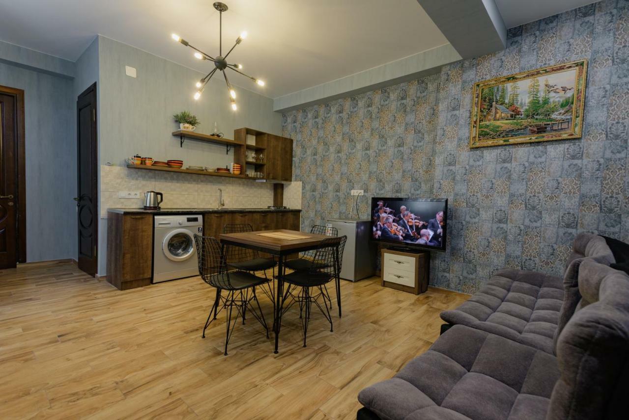 Golden Globe Boutique Hotel Тбилиси Екстериор снимка