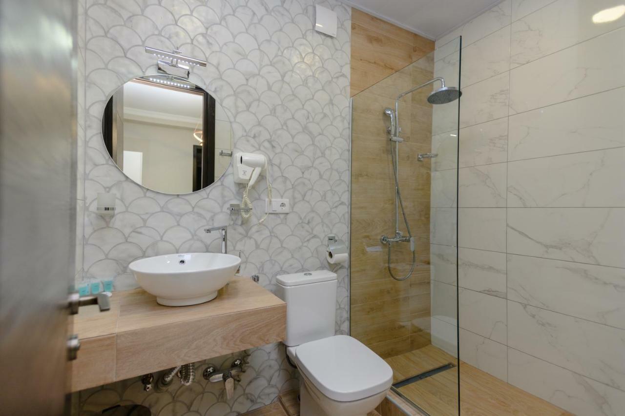 Golden Globe Boutique Hotel Тбилиси Екстериор снимка