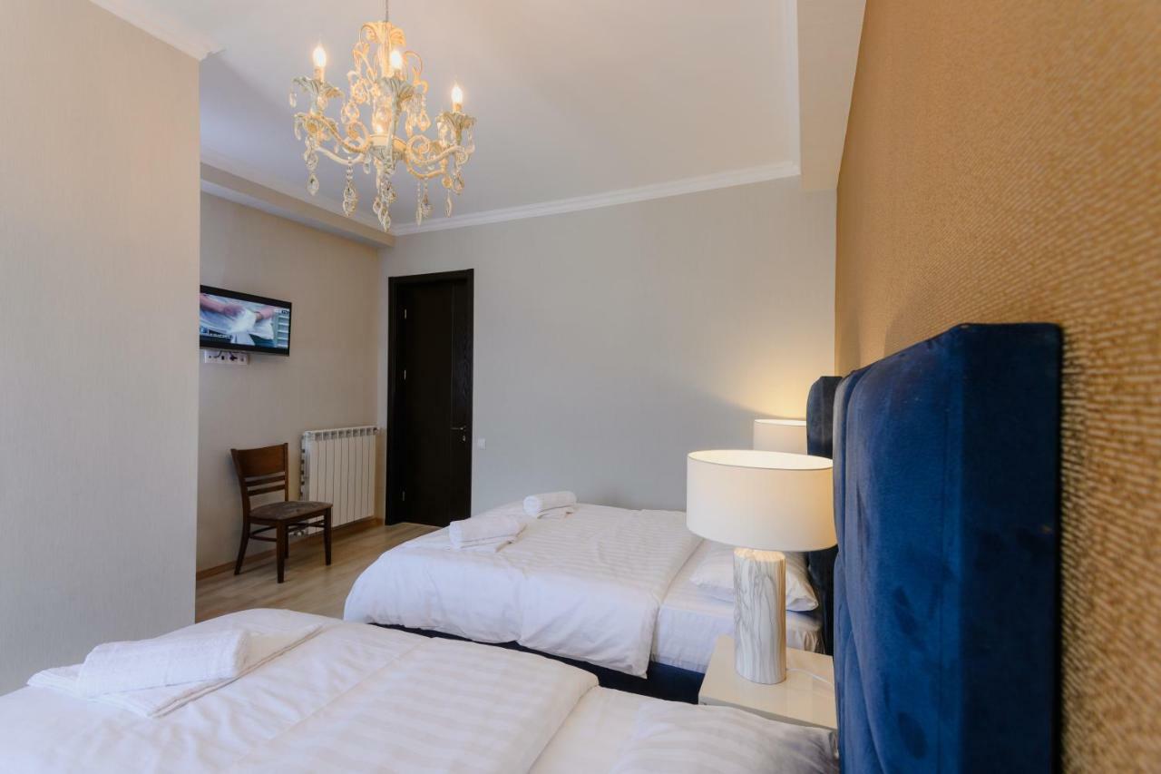 Golden Globe Boutique Hotel Тбилиси Екстериор снимка