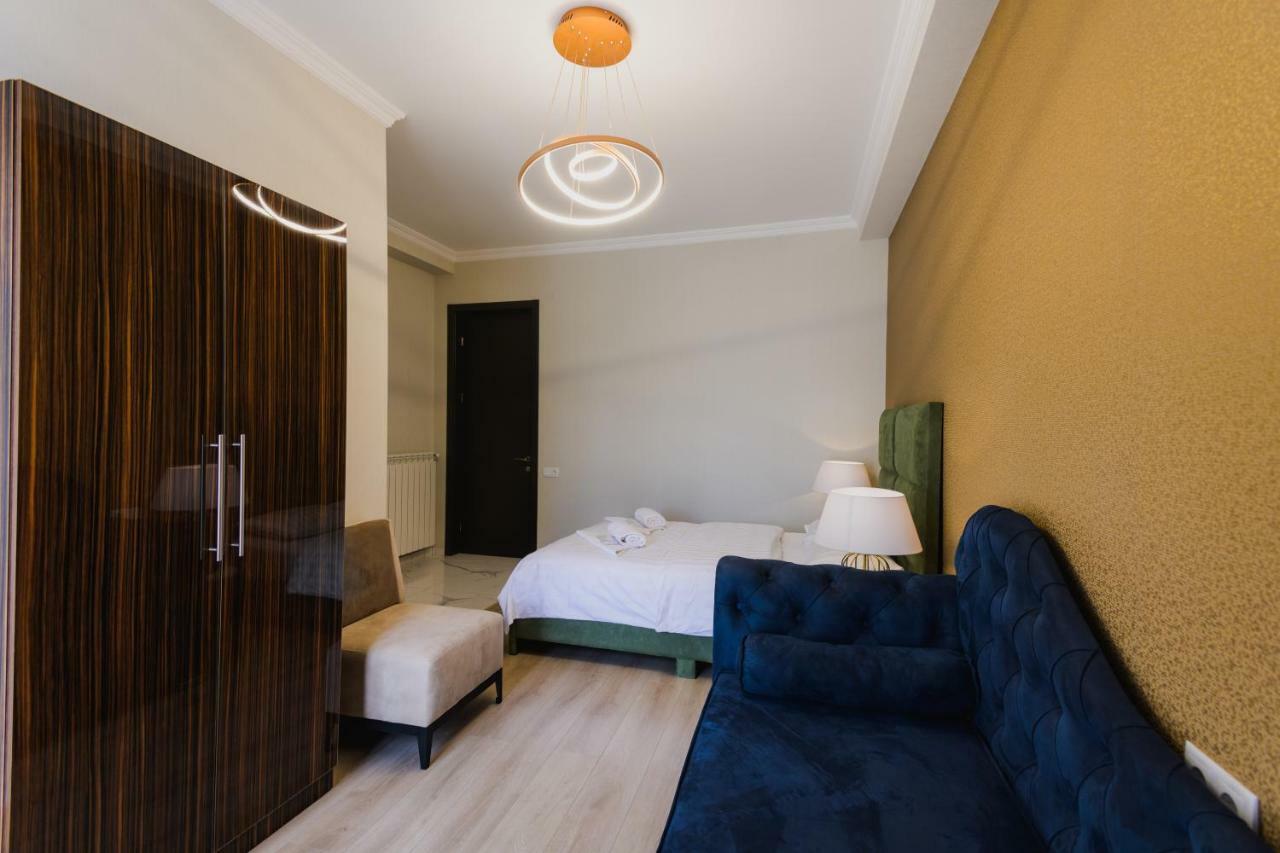 Golden Globe Boutique Hotel Тбилиси Екстериор снимка